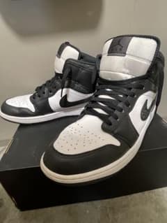 Nike Air Jordan 1 Mid Panda Elephantのサムネイル