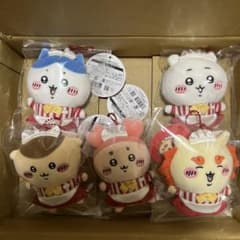 ちいかわレストラン ホール担当なマスコット　5点のサムネイル