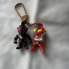 ウルトラマン キーホルダー 2体セット - メルカリ