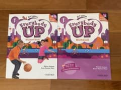 Every body up 1 Student Book & Workbookのサムネイル