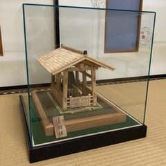 【完成美品】国宝 円覚寺 鐘楼 イマイ 1/30 木製建築模型 ガラスケース付き 完成美品】国宝 円覚寺 鐘楼 イマイ 1/30 木製建築模型 ケース付き