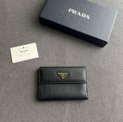 PRADA プラダ サフィアーノ ロゴプレート 三つ折り財布 ブラック 黒のサムネイル