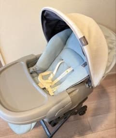 【直接取引限定/美品】コンビ　ネムリラ　AUTO SWING BEDi Longのサムネイル
