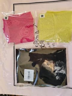 Mサイズ】ボディスーツとパンティ3点セットのサムネイル