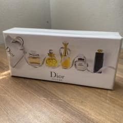 ディオール LES PARFUMS DE DIOR ミニ香水5本セット - メルカリ