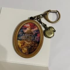 ミセス バベル キーホルダーのサムネイル