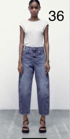 ザラZARA MID-RISE CARROT FIT TRFデニムパンツ36のサムネイル