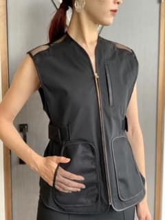mame kurogouchi ベスト FIELD CHINO VEST mame kurogouchi ベスト FIELD CHINO VEST - メルカリ