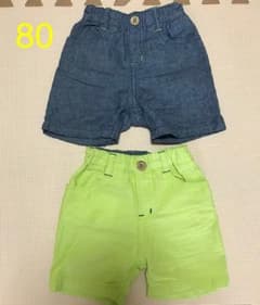 ★美品／【色違い 半ズボン2枚セット／80サイズ】ハーフパンツのサムネイル