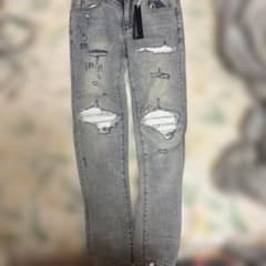 AMIRI ダメージ加工デニムスキニーパンツサイズ30のサムネイル