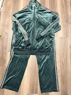 adidas ベロア セットアップ ジャージ グリーンのサムネイル