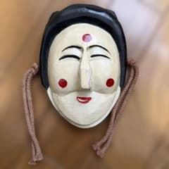 木製 笑顔の女性マスク　韓国のサムネイル