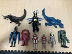 ウルトラマンパワード　 怪獣フィギュアセットのサムネイル