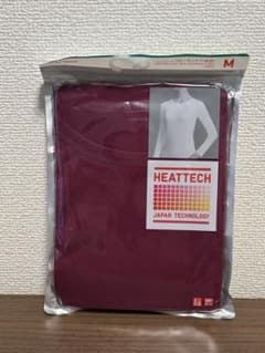 【新品未使用】UNIQLO ヒートテック長袖インナー M ワインレッドのサムネイル