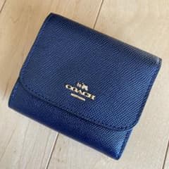 coach 三つ折り財布　未使用品　ネイビーのサムネイル