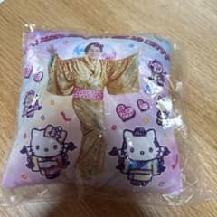 マツケンサンバ×ハローキティ スパンコールクッションマスコット