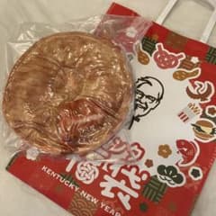 2026年　KFC ケンタッキー福袋　ビスケット型お昼寝枕 クッションのサムネイル