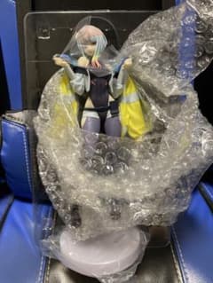 ポップアップパレード ルーシー Lサイズ　フィギュアのサムネイル