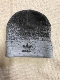 adidas ニット帽のサムネイル