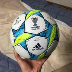 サッカーボールのサムネイル