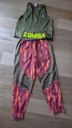 ZUMBA ウェア 上下セットアップ - メルカリ