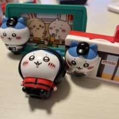 ちいかわ マクドナルド ハッピーセット カレンダー おもちゃ　ハチワレ3点セットのサムネイル
