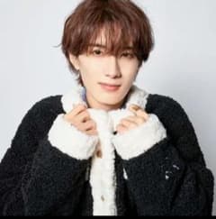 山中柔太朗プロデュースグッズ　ジャケット 自分プロデュースのグッズが出ます！ 今回はジャケットとスマホアクセ