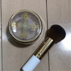 オンリーミネラル薬用美白ファンデーションのサムネイル