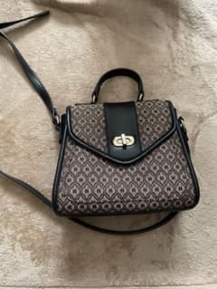 moussy モノグラムショルダーバッグのサムネイル