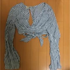 billabong トップスのサムネイル