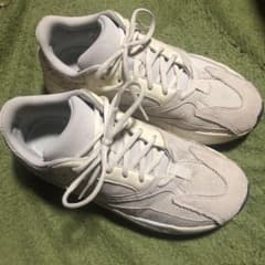 Adidas yeezy boost 700 analog アナログのサムネイル
