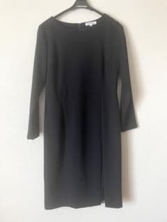 新品ナチュラルビューティーベーシック黒ワンピース　冠婚葬祭用のサムネイル