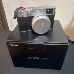 FUJIFILM X100VI シルバーのサムネイル