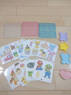 アクアビーズ トレイ&イラストシート10枚セットのサムネイル