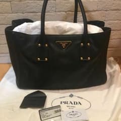 PRADAトートバッグのサムネイル