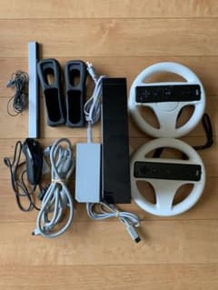 Wii本体とバランスボードとゲームソフト5本セットのサムネイル