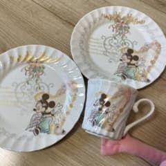 モモタロスさま専用！ディズニーシー❤︎限定食器❤︎Minnie❤︎のサムネイル