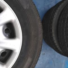 中古タイヤ付きホイールです　普通の鉄ホイールですのサムネイル