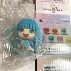 fruits zipper 이치 반 쿠지 C상 마스코트 피규어 한가운데 마나