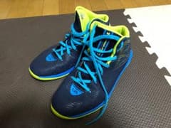 アンダーアーマーバッシュのサムネイル
