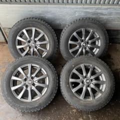 スタッドレスタイヤ 175/70R14 2021年製　バリ山　ダンロップのサムネイル