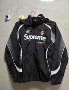 Supreme ウィンドブレーカー L ブラック 美品Supreme ブラック ウィンドブレーカー L - メルカリ