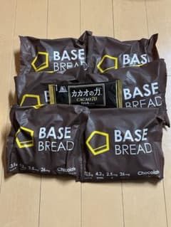 BASE BREAD ベースブレッド   チョコ　6袋　おまけ　カカオ70のサムネイル