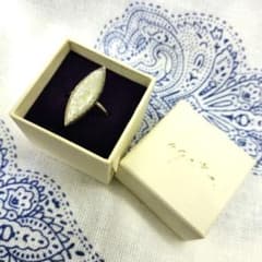 agete アガット ローマンガラスリング 11号 - メルカリ
