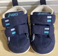 asics ネイビー スニーカー マジックテープ　13.5cmのサムネイル