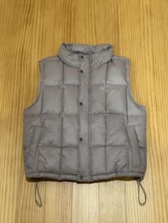 BLESS U ブレスユー ダウンベスト かつき着用 BLESS U ブレスユー シルバー ダウンベスト (かつき着用) - メルカリ
