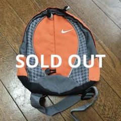 ナイキのキッズ用リュックのサムネイル