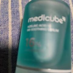 medicube AZELAIC ACID 16 BB セラムのサムネイル