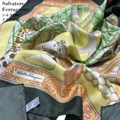 サルヴァトーレフェラガモ シルク イタリア製 果物 動物 大判スカーフ