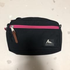 グレゴリー　ポーチのサムネイル